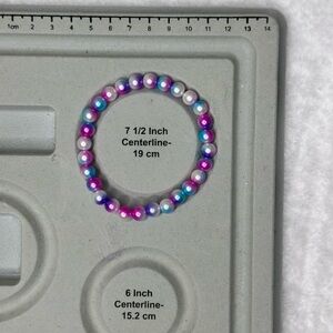 New handmade multiple color ladies bracelet.